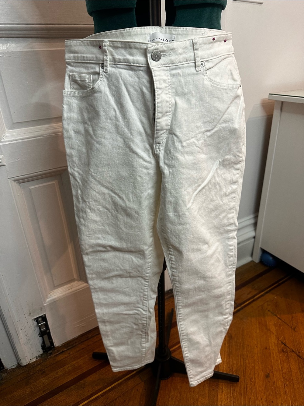 White Loft Curvy skinny jeans